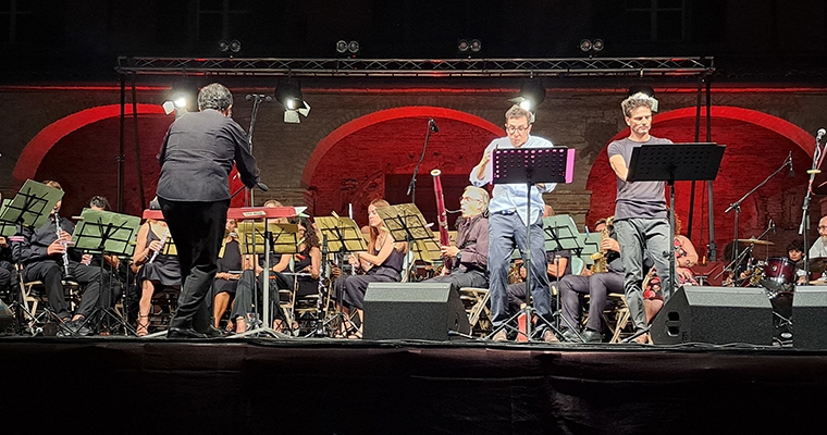 Montale per banda